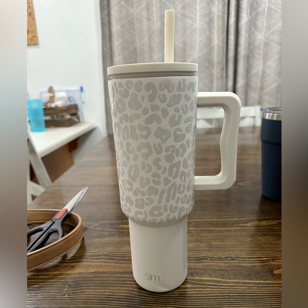 Leopard simply modern cup 40oz